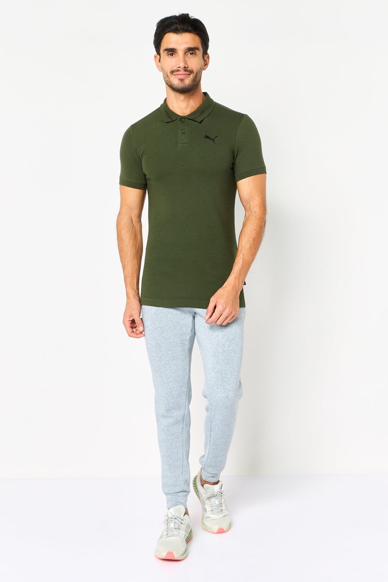 PUMA قميص بولو خارجي للرجال بقصة ضيقة بأكمام قصيرة، زيتوني داكن - Image 4